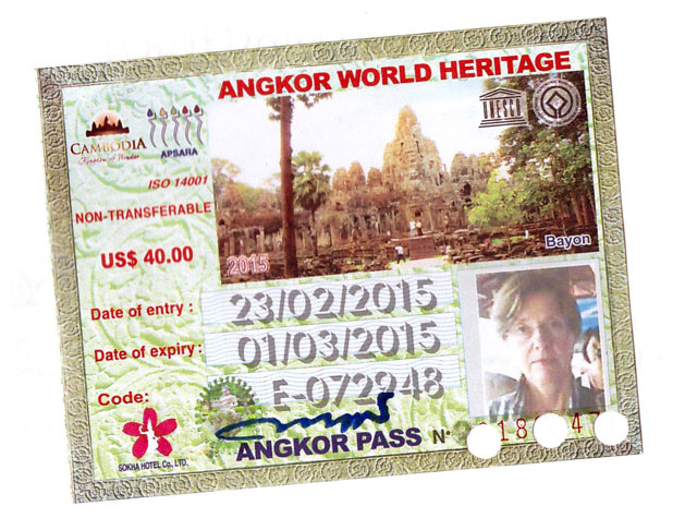 angkor-ausweis-trolley-tourist