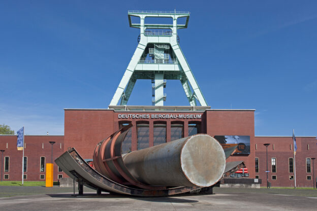 aussenansicht-deutsches-bergbau-museum-bochum